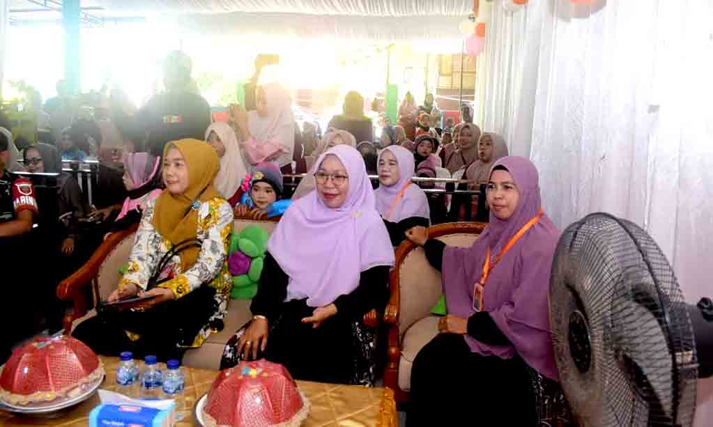 Ra albadar salaka wisuda 54 siswa, warnai hari bahagia dengan pentas seni penuh makna