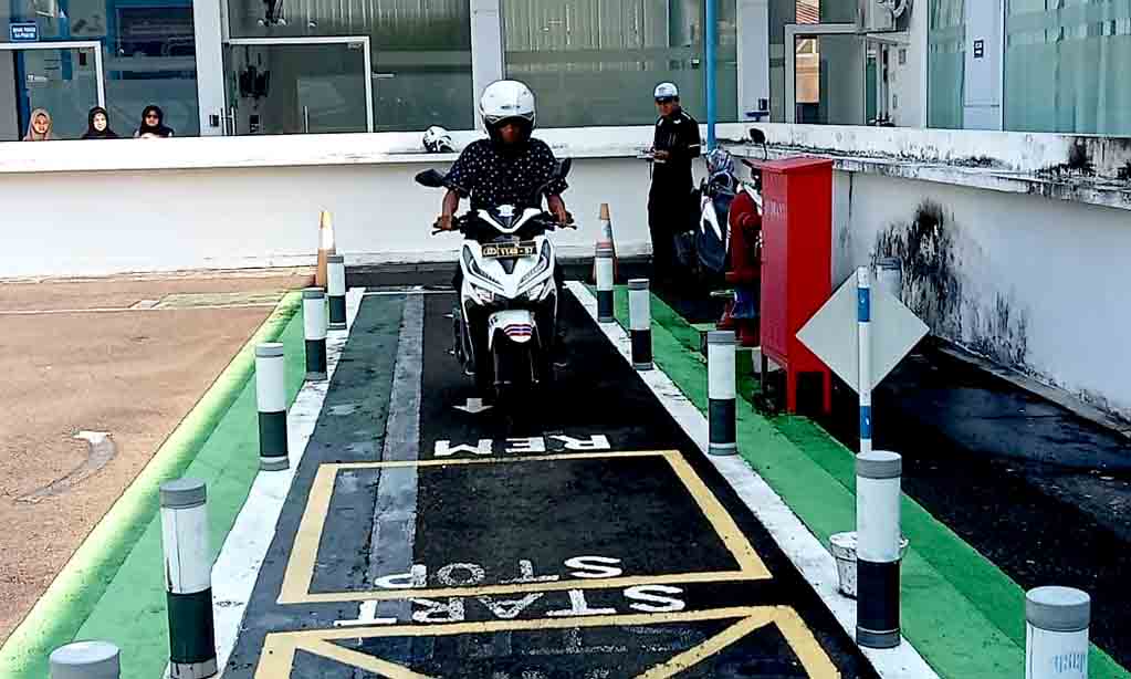 Sim bolo bhabin, jurus baru polres pacitan permudah warga urus surat izin mengemudi