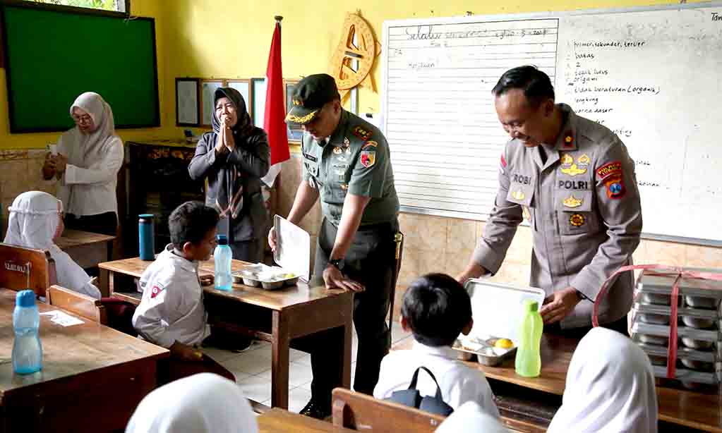 Sppg jenu sugihwaras mulai beroperasi, program makan bergizi gratis resmi dimulai di tuban 2