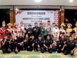 Sinergitas TNI Polri dan Forkopimda Blitar Gelar Brokohan di Harlah Pancasila