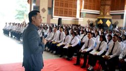 Bupati tuban serahkan sk pengangkatan 517 pppk tahap i formasi 2024 2