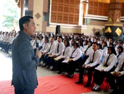 Bupati Tuban Serahkan SK Pengangkatan 517 PPPK Tahap I Formasi 2024