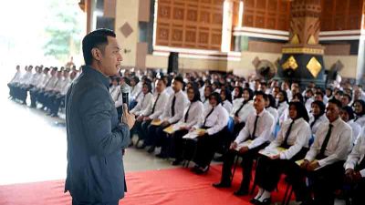 Bupati tuban serahkan sk pengangkatan 517 pppk tahap i formasi 2024 2