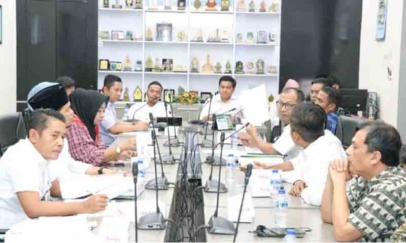 Dprd gresik usulkan penghapusan utang rp 20 miliar mantan karyawan pt smelting