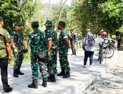 Dandim 0813 Bojonegoro Tinjau Progres Pembangunan Jalan Cor Beton TMMD 125 di Desa Soko Temayang