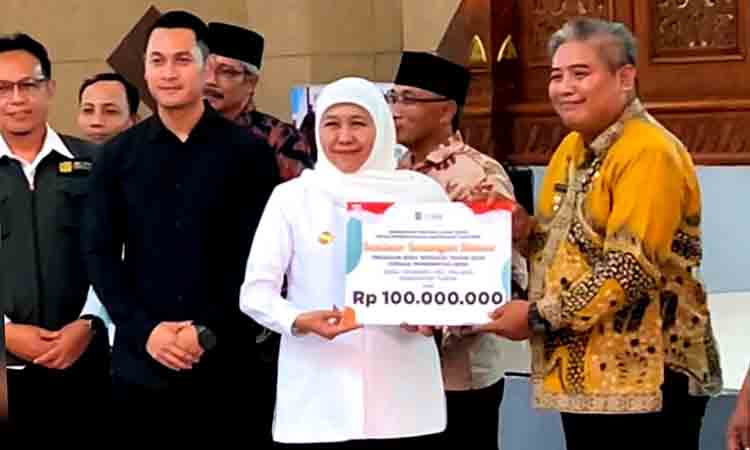 Gubernur jawa timur gulirkan bantuan sosial senilai rp6,53