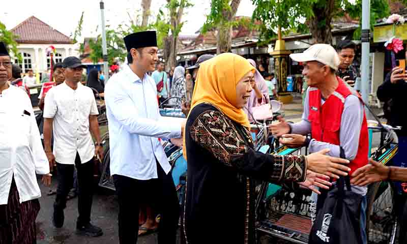 Gubernur khofifah dan bupati lindra ziarah ke makam sunan bonang 2