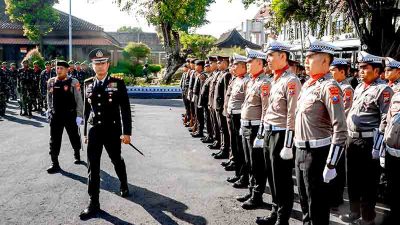 Hari Bhayangkara Ke-79, Anggota Polres Ngawi Banjir Penghargaan