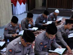 Puncak Peringatan Hari Bhayangkara, Divisi Humas Gelar Khatam Qur’an 79 Kali