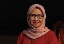 Emi Puasa Handayani: Dari Teladan Sang Ayah hingga Menjadi Sosok Penginspirasi di Dunia Hukum