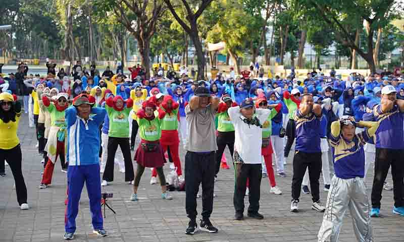 Kormi tuban ajak warga bergerak bersama, wabup ikut menyemarakkan senam massal 2