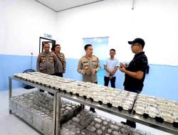 Kapolres Bojonegoro Tinjau SPPG di Dander, Dorong Optimalisasi Gizi Anak Melalui Program MBG