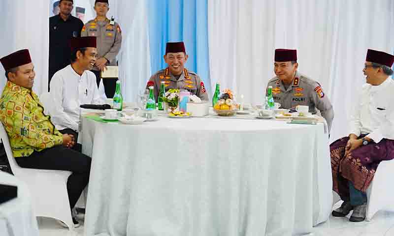 Kapolri sambang petang bersama ustaz abdul somad, komitmen jaga kamtibmas