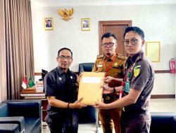 Kejari Mesuji Serahkan Data 30 Pasangan untuk Program “JABAT ERAT”