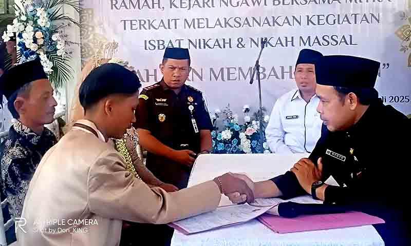 Kejari ngawi kembali gelar nikah massal