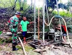 Permudah dapatkan Akses Air Bersih, Satgas TMMD 125 Bojonegoro Buatkan Sumur Bor Warga Soko