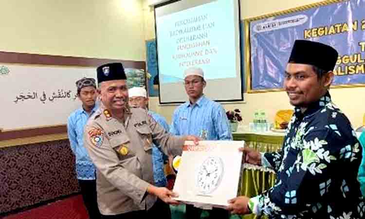Polda jatim gelar edukasi