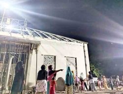 Warga Dusun Majalangu Kompak Bangun Masjid, Gotong Royong Hingga Larut Malam