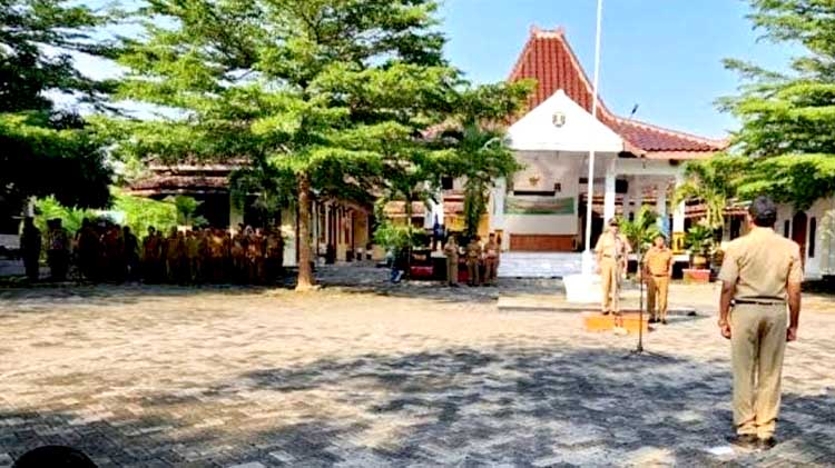 Cawe cawe akd kasreman dalam penentuan media publikasi desa, kades hanya jalankan instruksi