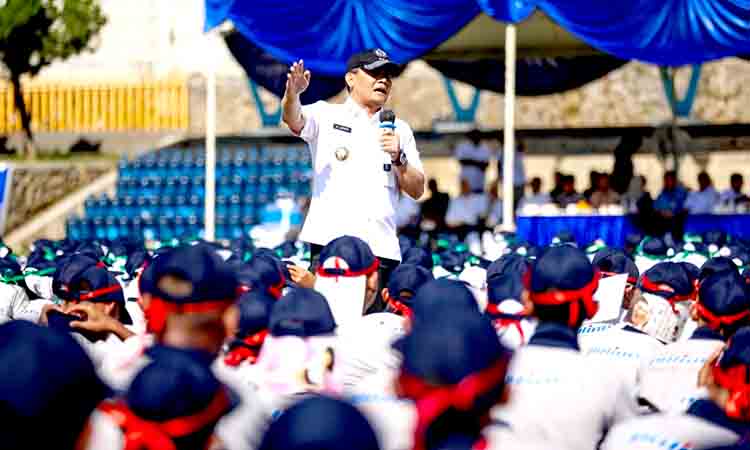 Gubernur ahmad luthfi