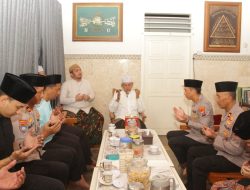 Suasana Penuh Keakraban, Kapolres Kediri Kota Sowan ke Tokoh Ulama Kediri