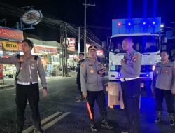 Libatkan Personel Gabungan,Kapolresta Banyuwangi Turun Langsung Pimpin Urai Kepadatan di Pelabuhan Ketapang