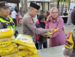 Gandeng Pemuda Muhammadiyah Polsek Kota Gelar Gerakan Pangan Murah, 1 Ton Beras Terjual