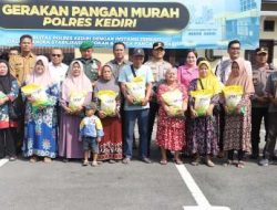 Antusiasme Masyarakat Warnai Gerakan Pangan Murah Polres Kediri