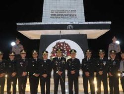 Kapolres Kediri Ikuti Apel Kehormatan dan Renungan Suci Jelang HUT RI ke-80