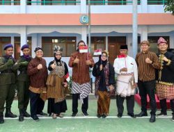 Fakultas Hukum Uniska Ikuti Upacara Bendera HUT RI ke-80