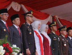 Merah Putih Diturunkan dengan Gagah, Penutupan Peringatan HUT RI ke-80 Kota Kediri Berlangsung Khidmat