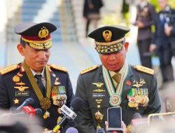 Kapolri dan Panglima TNI Apresiasi Antusiasme Warga dalam Upacara HUT RI ke-80 di Istana