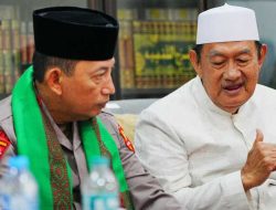Kapolri Temui Gus Ubed di Ponpes Langitan Jatim, Jaga Silaturahmi dengan Ulama