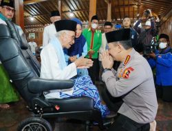 Kunjungi 2 Ponpes di Jatim, Kapolri: Amanat Presiden Menjaga Kerukunan