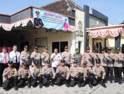 Kapolres Kediri Tekankan Pentingnya Dukungan Keluarga Saat Kunjungi Polsek Kepung