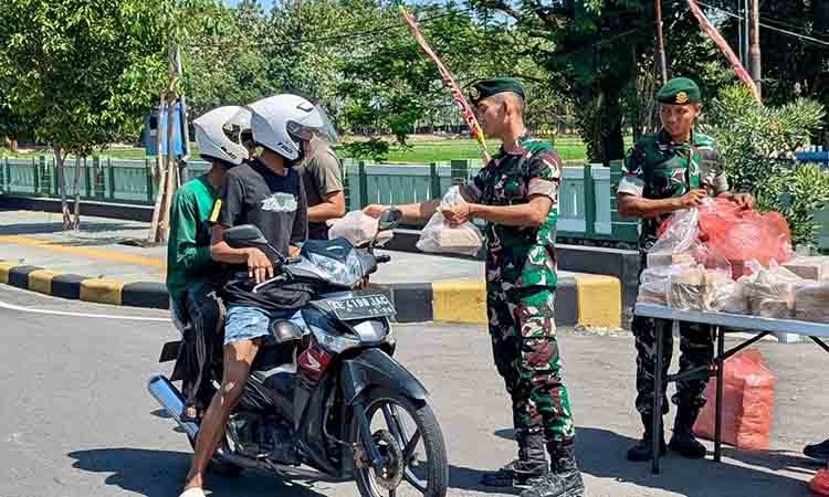 Jumat berkah yonarmed 12 kostrad