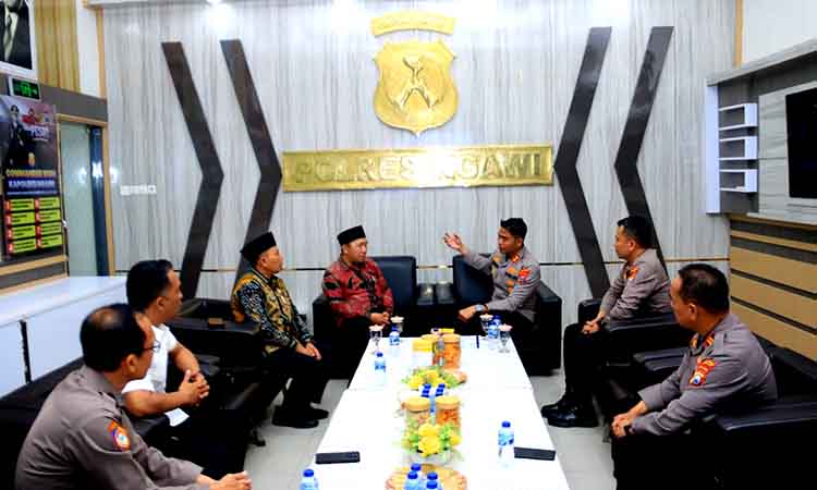 Kapolres sambut hangat silaturahmi ketua mui kabupaten ngawi