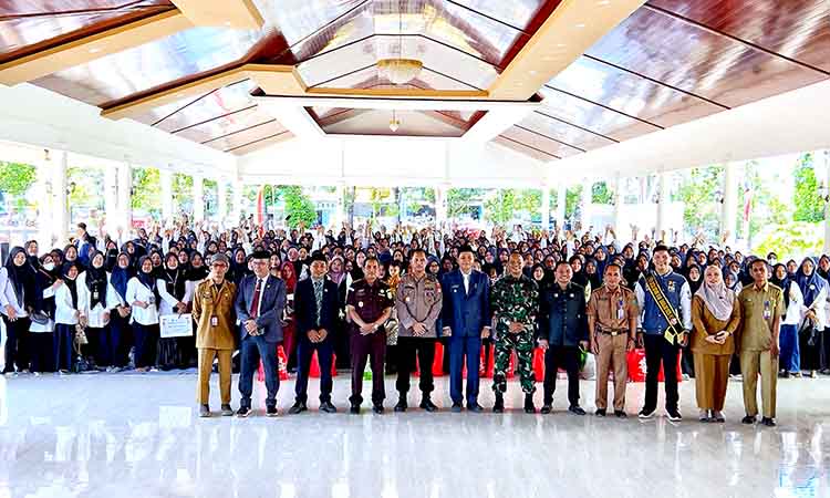 Launching genting, wabup takalar jadi orang tua asuh