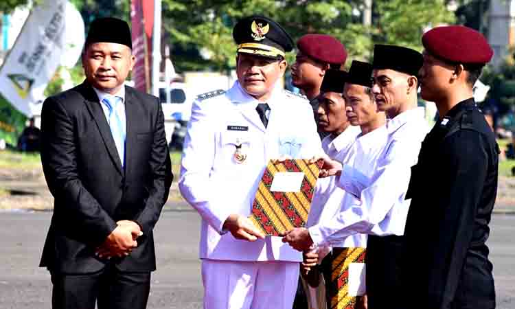 Pemkab sidoarjo beri bantuan napiter pada peringatan hut kemerdekaan ri ke 80