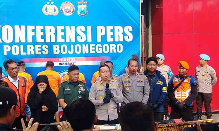 Polres bojonegoro tangkap tiga orang pelaku pencuri besi rel ka