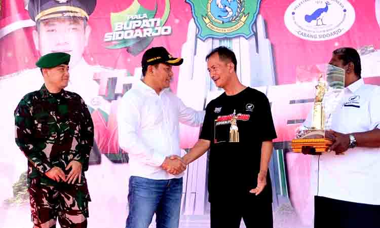 Ribuan kicau mania berkompetisi perebutkan piala bupati 2