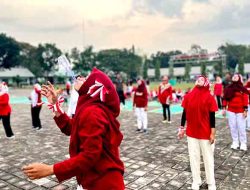 Semarak HUT ke-80 RI, Persit Yonarmed 12/Divif 2 Kostrad Gelar Lomba Antar Gang Rumdis