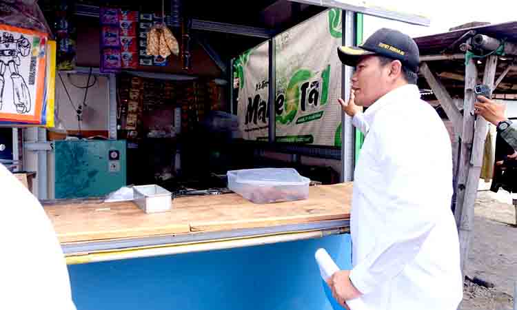 Sidak bedah warung rakyat, bupati subandi