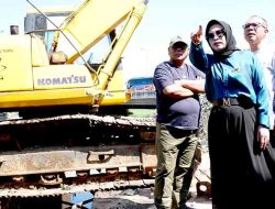 Sidak Sungai Buntung, Wabup Mimik Ajak Masyarakat Tidak Buang Sampah di Sungai