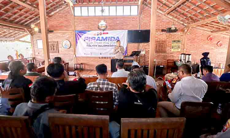 Sinergi media dan polri diperkuat lewat piramida di bojonegoro