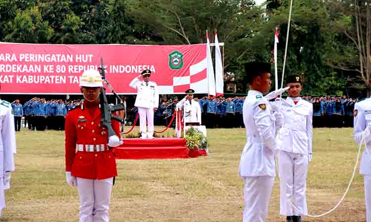Wabup irup pada upacara peringatan hut ke 80 ri tingkat kab. takalar