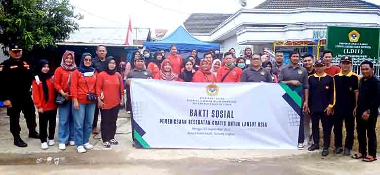 Bakti sosial kesehatan ldii tarakan timur sasar lansia