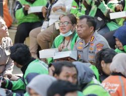 Polrestabes Surabaya dan Ratusan Ojol Doa Bersama: Harmoni untuk Alm Affan Kurniawan