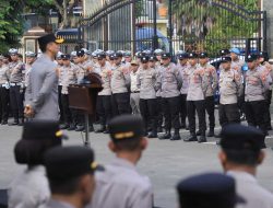 ​Kapolres Kediri Kota Pimpin Apel Pagi dan Beri Perintah Tegas ke Anggota dalam menjaga Kamtibmas