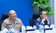 Polri Teguhkan Moral dan Profesionalisme Pasca Krisis, Gandeng Prof. Mahfud MD dan Komjen Chryshnanda